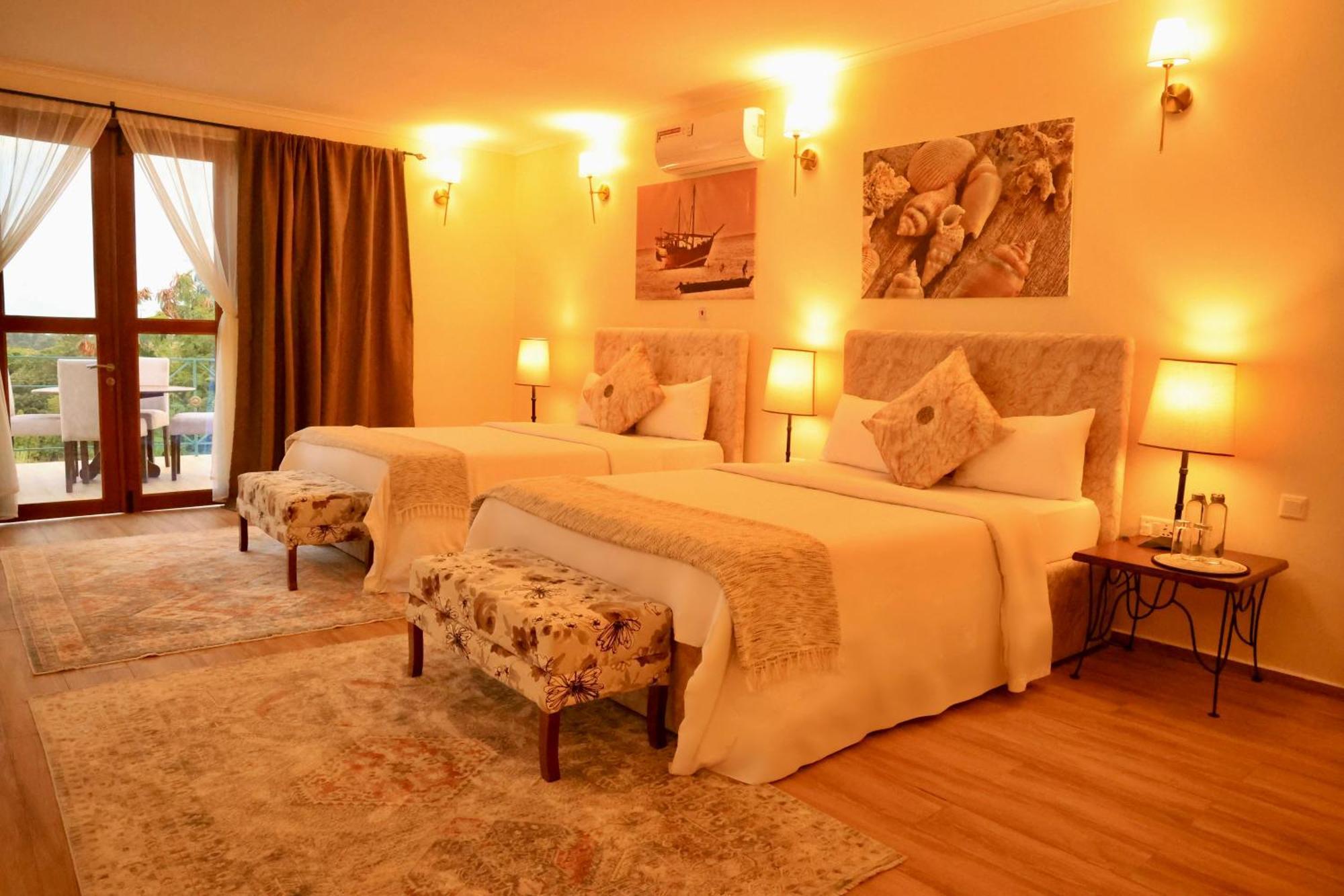 Pink Flamingo Boutique Hotel Moshi Extérieur photo