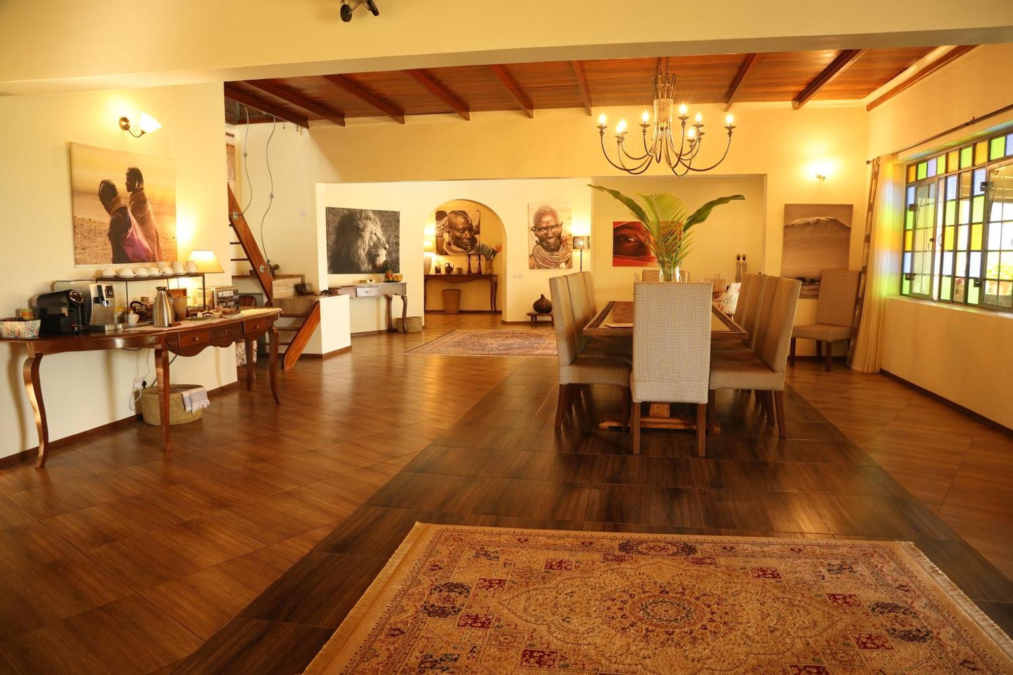 Pink Flamingo Boutique Hotel Moshi Extérieur photo